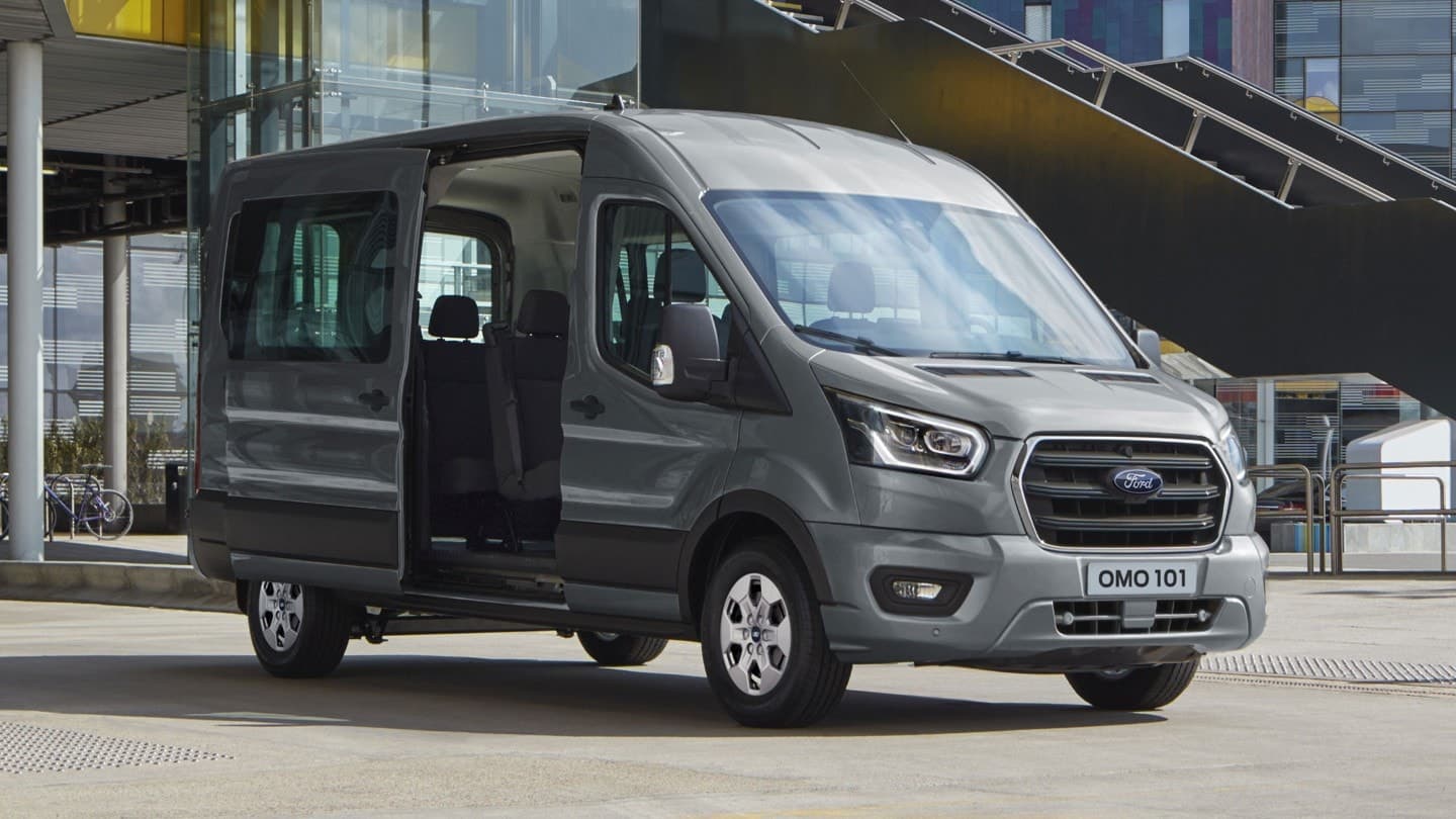 Transit Kombi – Der flexible Personentransporter