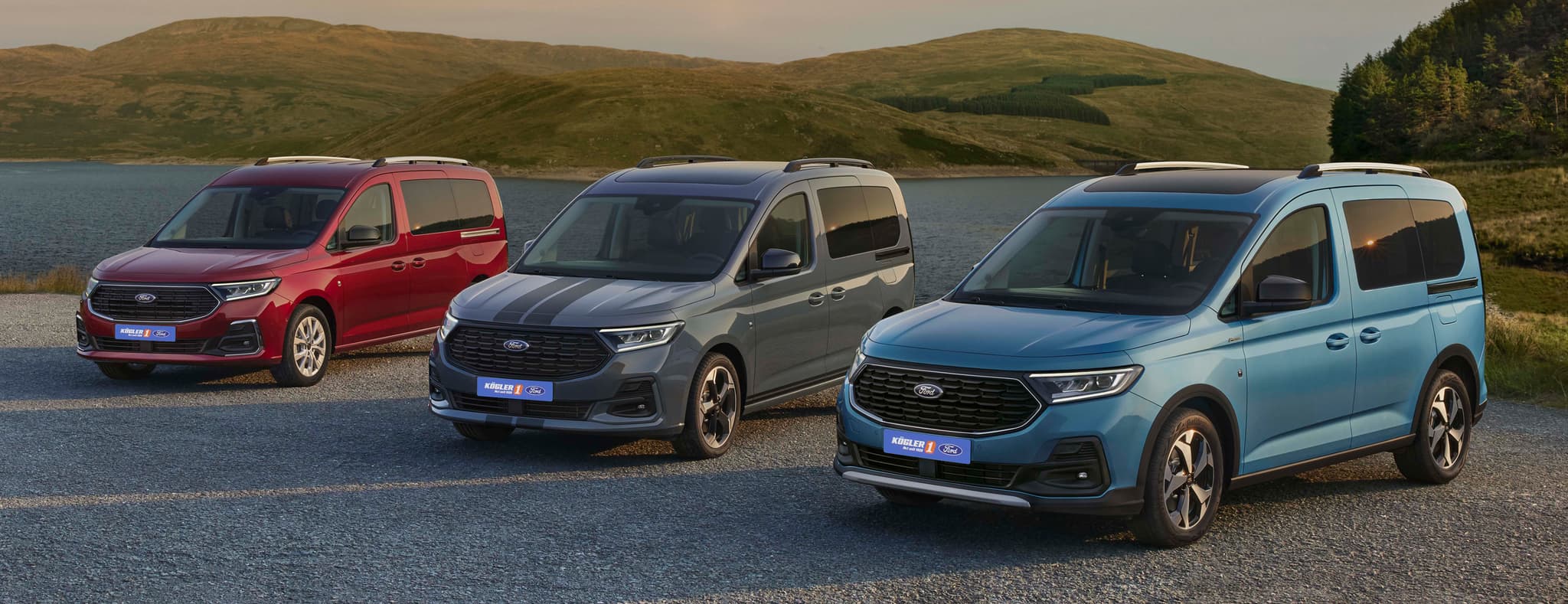 3 Ford Tourneo Connect rot, grau, blau front