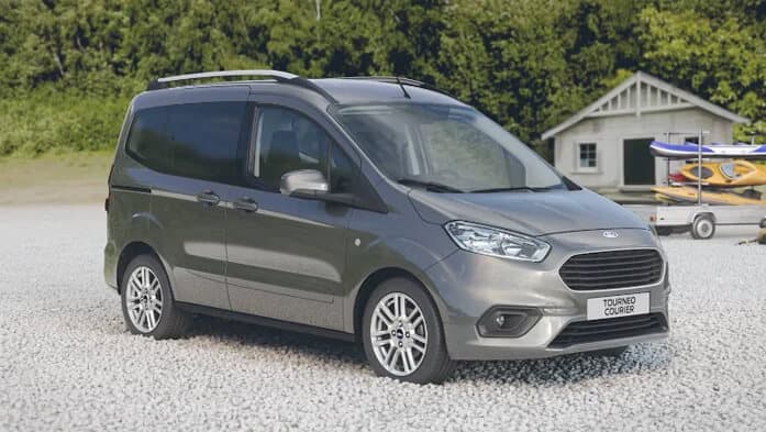 Ford Tourneo Courier Titanium silber seite