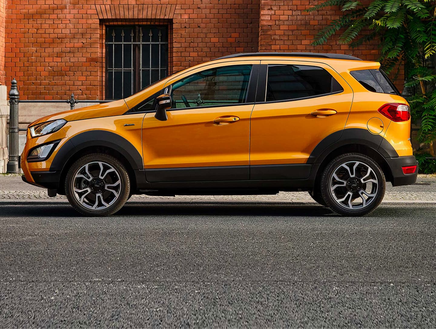 Ford EcoSport seite orange