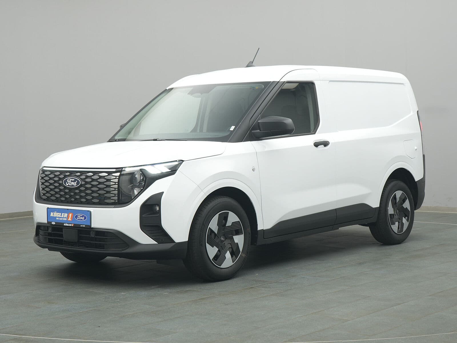 E-Transit Courier